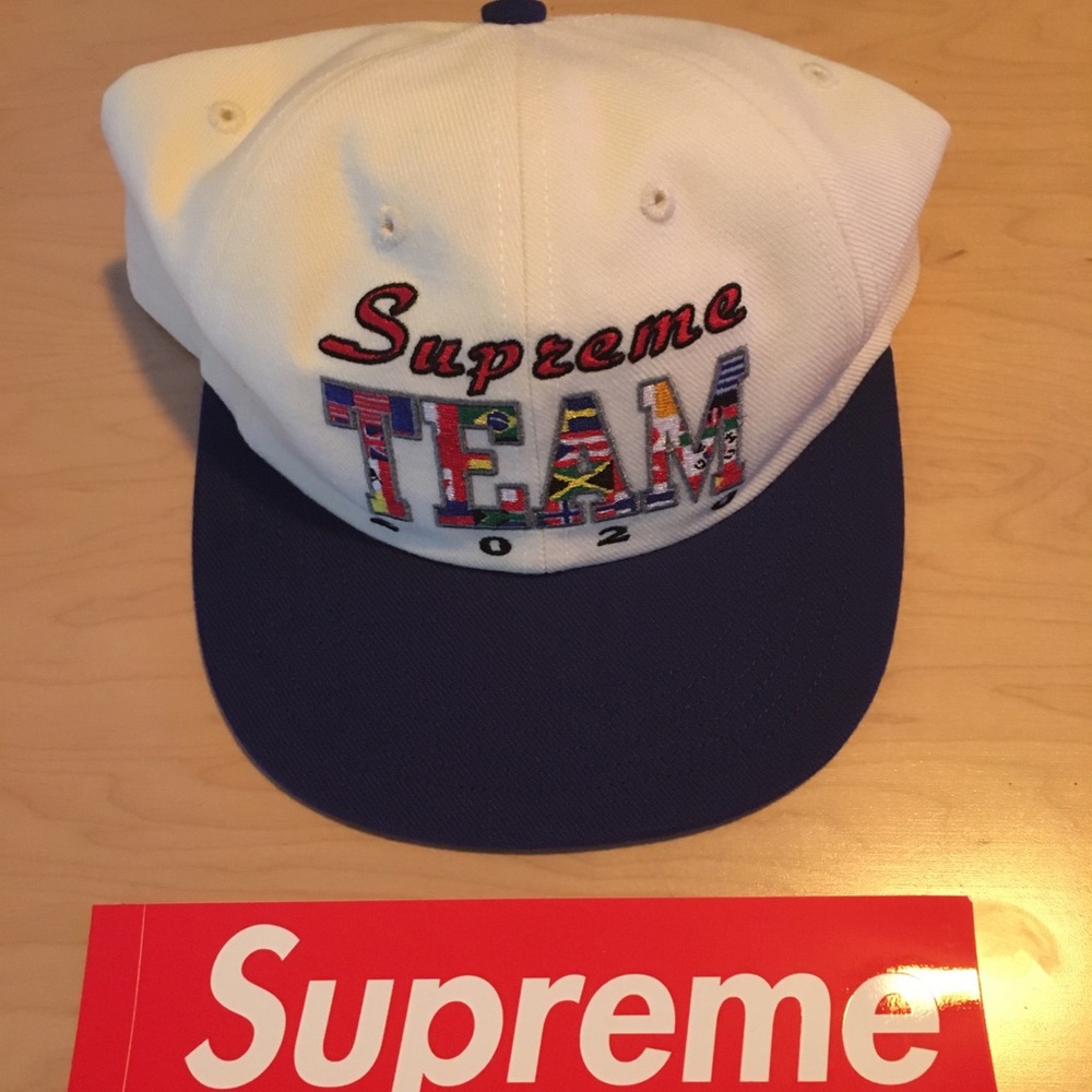 NWT SUPREME RARE TEAM 2020 6-PANEL WHITE NAVY HAT - Picture 3 of 7